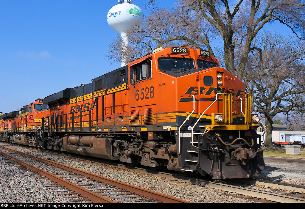 BNSF 6528